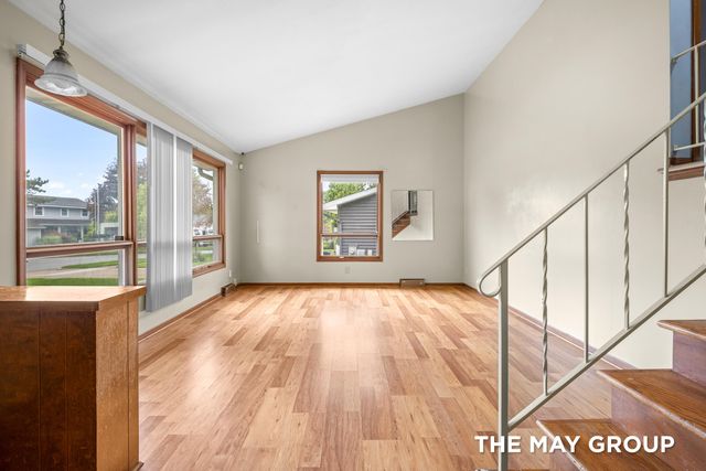 5366 Effingham Drive Se, City Of Kentwood, MI 49508