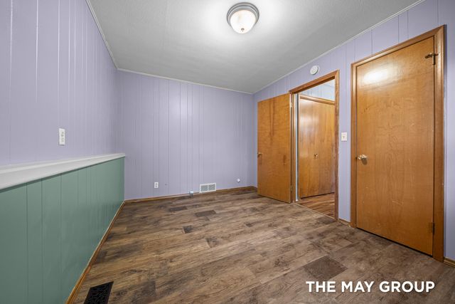5366 Effingham Drive Se, City Of Kentwood, MI 49508