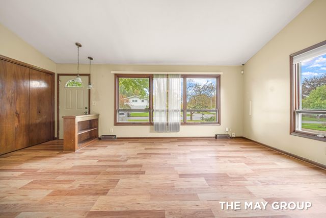 5366 Effingham Drive Se, City Of Kentwood, MI 49508