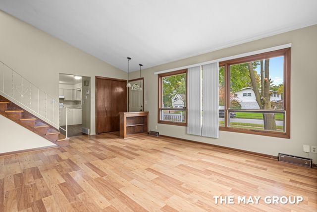 5366 Effingham Drive Se, City Of Kentwood, MI 49508