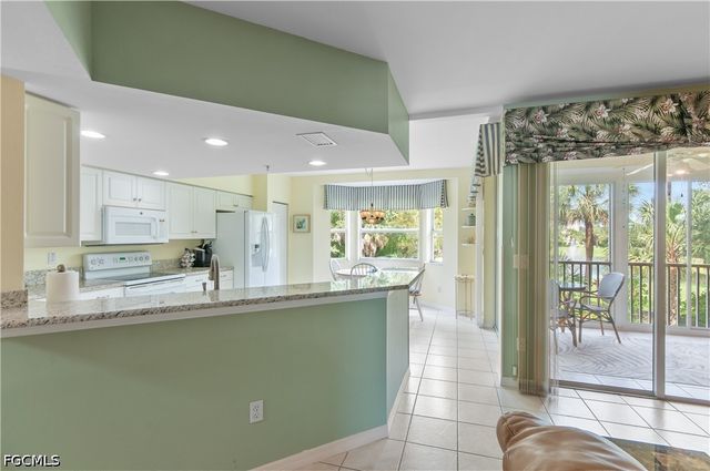 4040 Durango CT 207, Estero, FL 33928