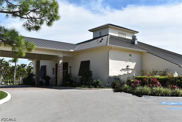 4040 Durango CT 207, Estero, FL 33928