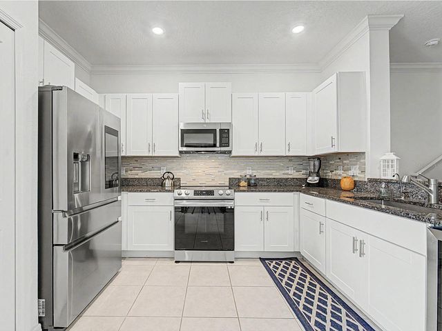 36507 CAMP FIRE TERRACE, Zephyrhills, FL 33541