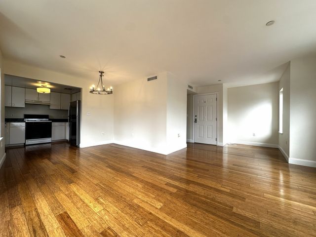 959 Tremont St 3, Boston, MA 02120
