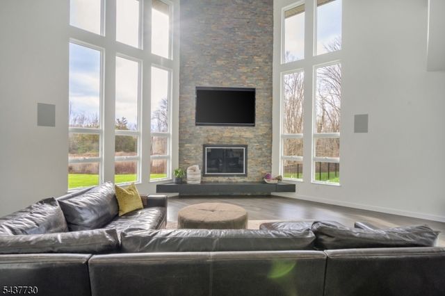 46 Benham Way, Sparta Twp., NJ 07871