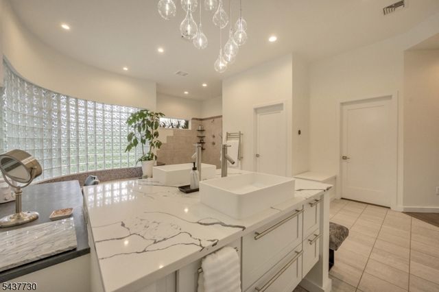 46 Benham Way, Sparta Twp., NJ 07871