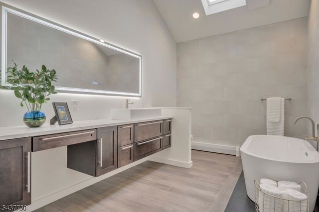 46 Benham Way, Sparta Twp., NJ 07871
