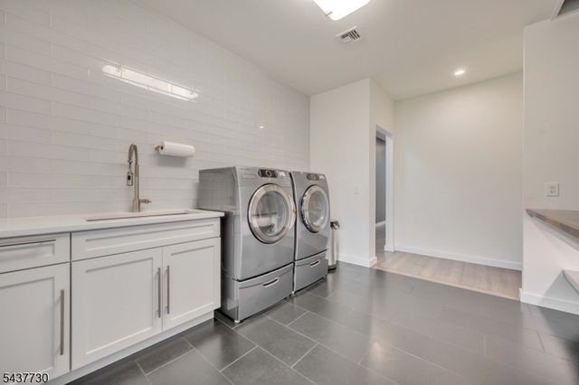 46 Benham Way, Sparta Twp., NJ 07871