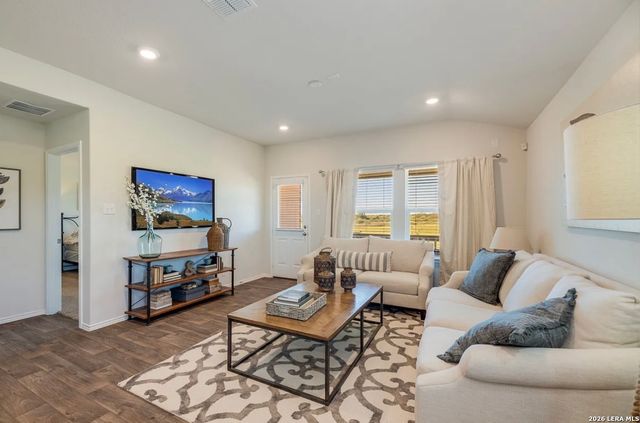 4523 Bontebok, Converse, TX 78109