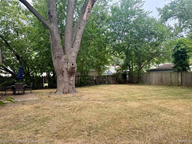 21628 Colgate Street, Farmington, MI 48336