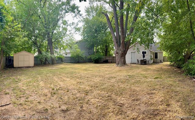 21628 Colgate Street, Farmington, MI 48336