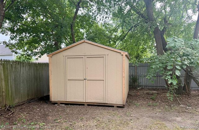 21628 Colgate Street, Farmington, MI 48336