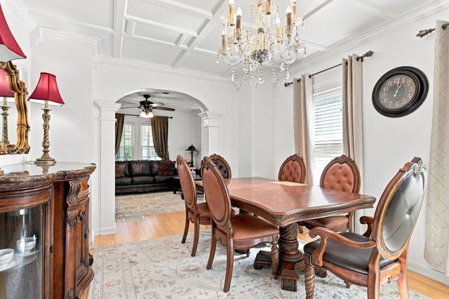 27 Elm St, Ludlow, MA 01056