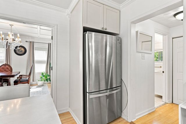 27 Elm St, Ludlow, MA 01056