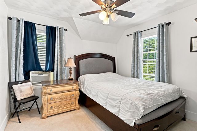 27 Elm St, Ludlow, MA 01056