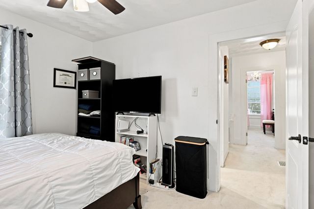 27 Elm St, Ludlow, MA 01056