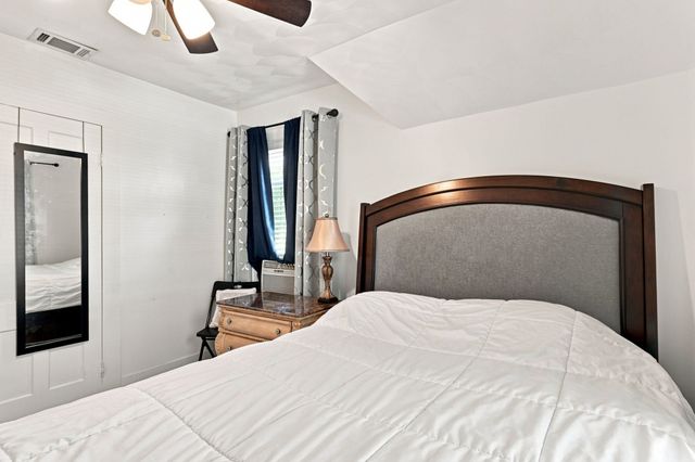 27 Elm St, Ludlow, MA 01056