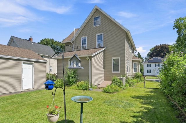 27 Elm St, Ludlow, MA 01056
