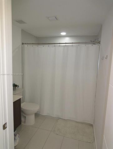 7825 NW 107th Ave 221, Doral, FL 33178