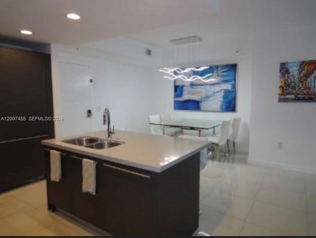 7825 NW 107th Ave 221, Doral, FL 33178