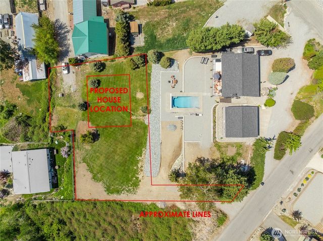 241 Lakeshore Drive, Manson, WA 98831