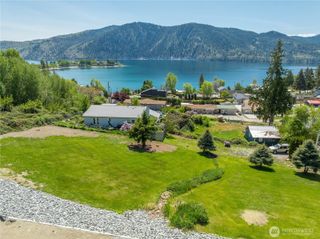 241 Lakeshore Drive, Manson, WA 98831