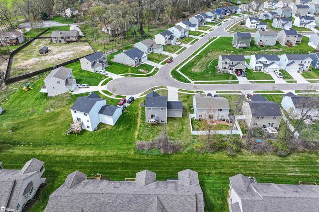 820 Strauss Court, Greenville, MI 48838