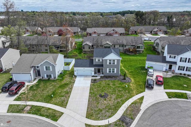 820 Strauss Court, Greenville, MI 48838