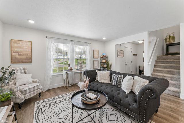 820 Strauss Court, Greenville, MI 48838