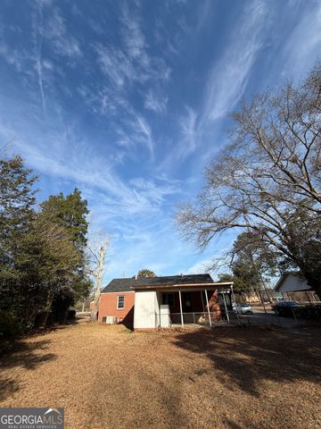 2006 Stonewall Street, Dublin, GA 31021