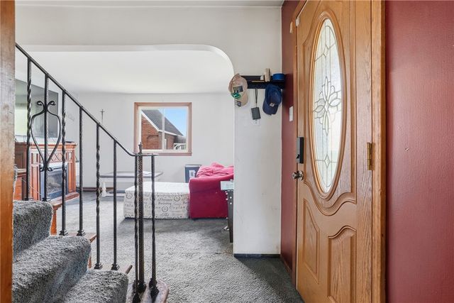 1803 Iowa Ave, West Mifflin, PA 15122