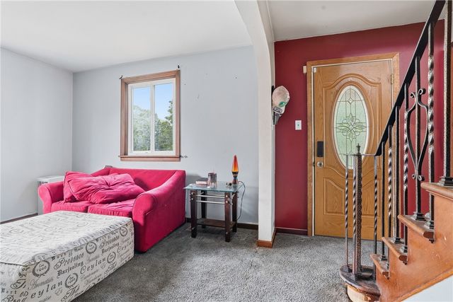 1803 Iowa Ave, West Mifflin, PA 15122