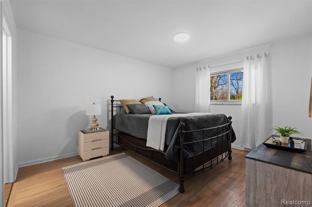 946 N Adams Road 2, Birmingham, MI 48009