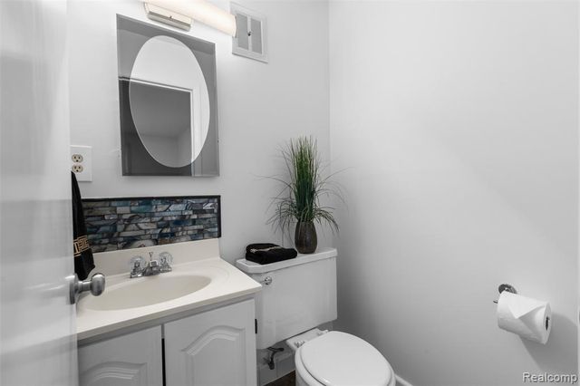 946 N Adams Road 2, Birmingham, MI 48009