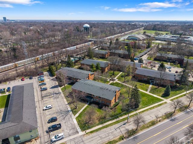 946 N Adams Road 2, Birmingham, MI 48009