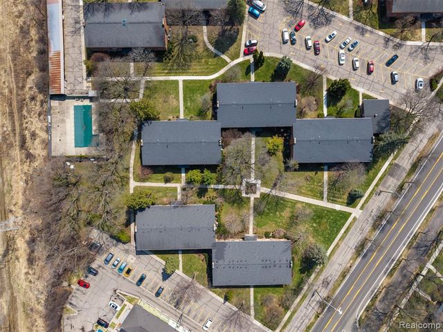 946 N Adams Road 2, Birmingham, MI 48009