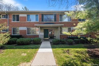 946 N Adams Road 2, Birmingham, MI 48009