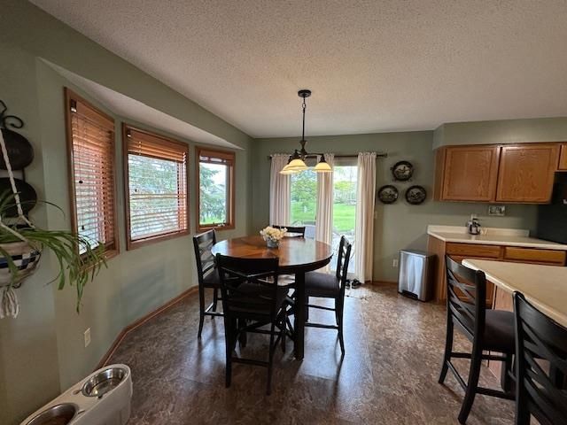 9205 Olmston Drive, Fort Wayne, IN 46825