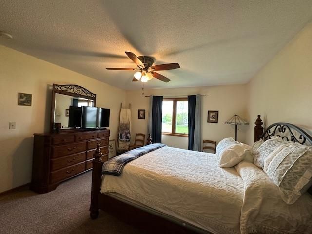 9205 Olmston Drive, Fort Wayne, IN 46825