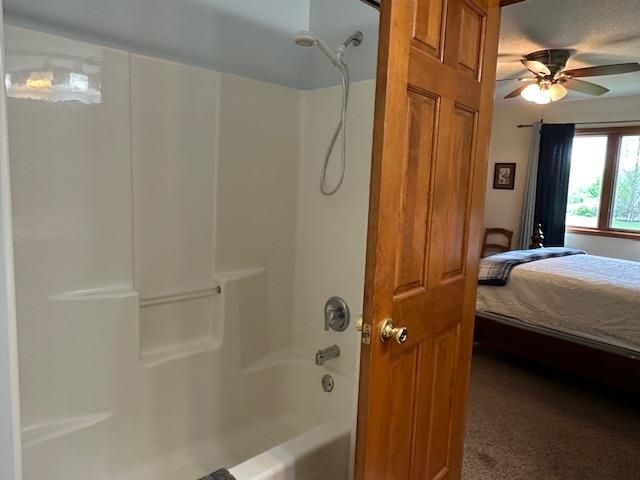 9205 Olmston Drive, Fort Wayne, IN 46825