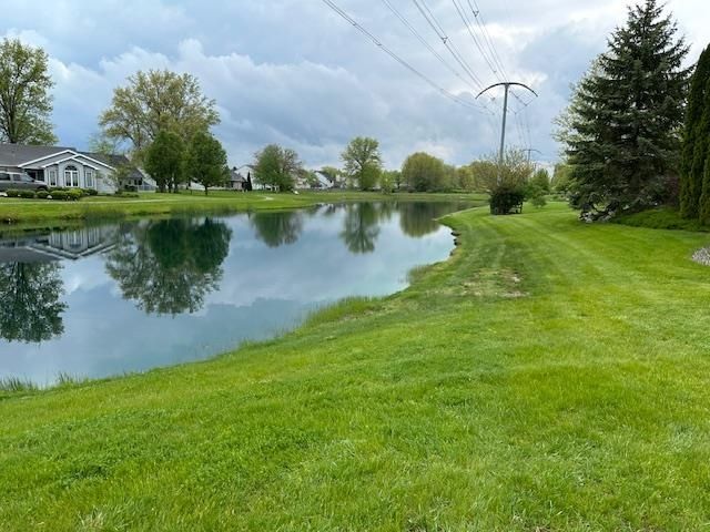 9205 Olmston Drive, Fort Wayne, IN 46825
