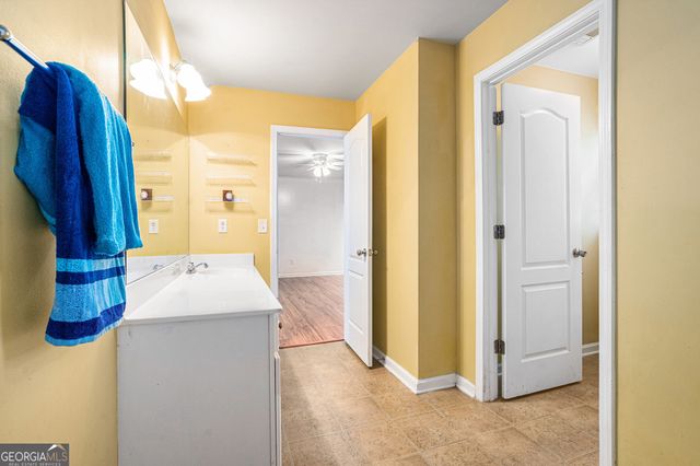 3745 PARK HILL Circle, Loganville, GA 30052