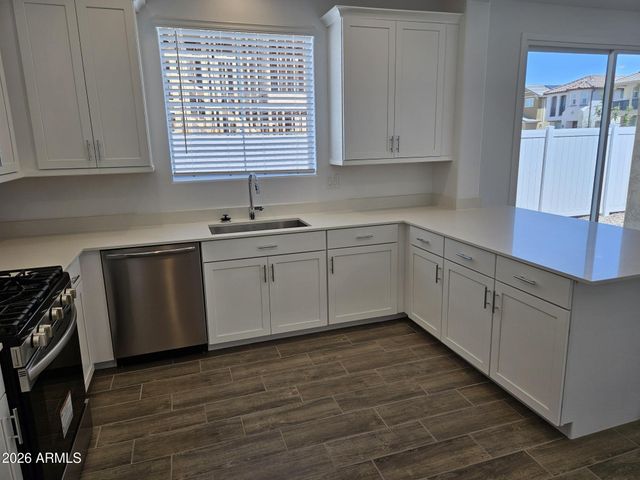 8310 E PRAIRIE Avenue, Mesa, AZ 85212