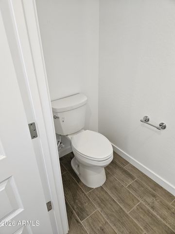 8310 E PRAIRIE Avenue, Mesa, AZ 85212