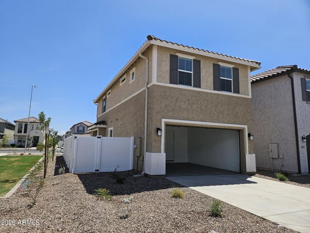 8310 E PRAIRIE Avenue, Mesa, AZ 85212