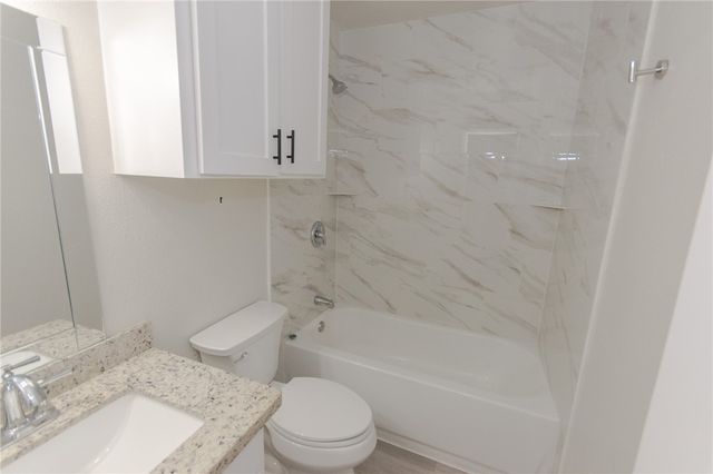 8113 Douglas Dr, Corpus Christi, TX 78409
