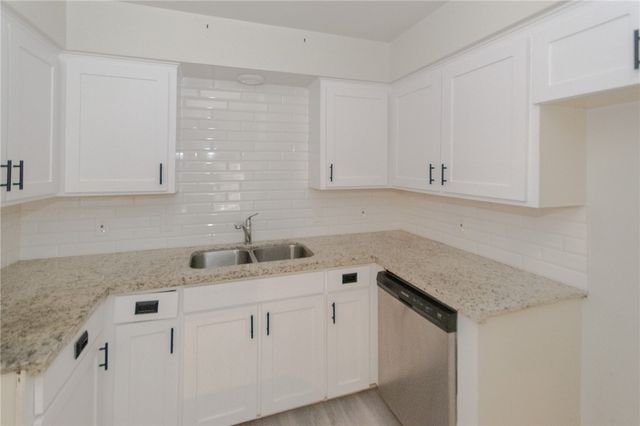 8113 Douglas Dr, Corpus Christi, TX 78409
