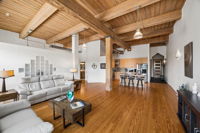 2400 Mechanic Street 100, Galveston, TX 77550