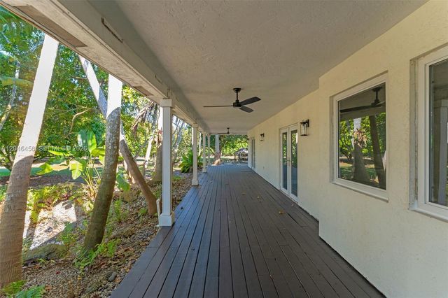 20076 SW 190th St, Miami, FL 33187