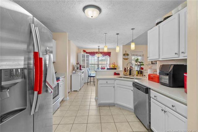 1225 Thistle Gold Drive, Hope Mills, NC 28348